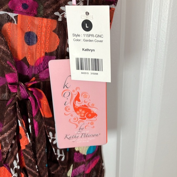 Koi Mock Wrap Scrub Top - Picture 3 of 5